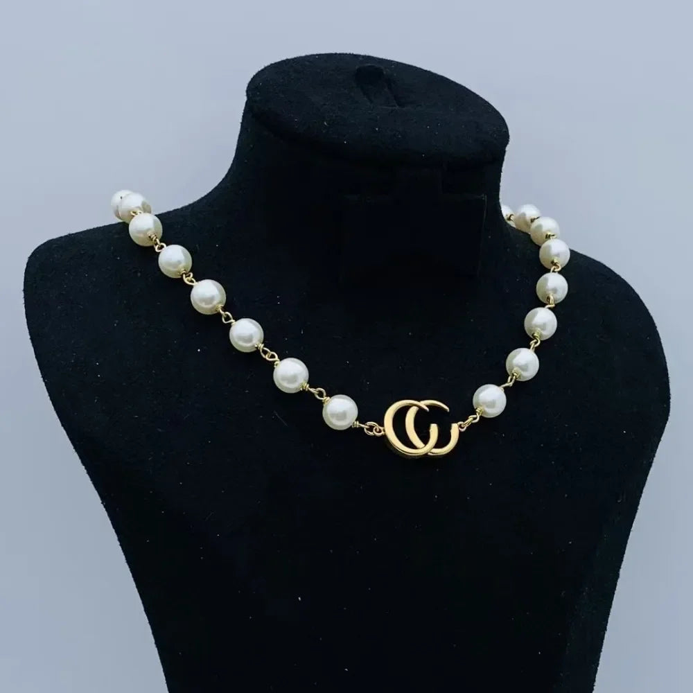2025 New High-end Luxury Letter Necklace Is Suitable for Daily Wear