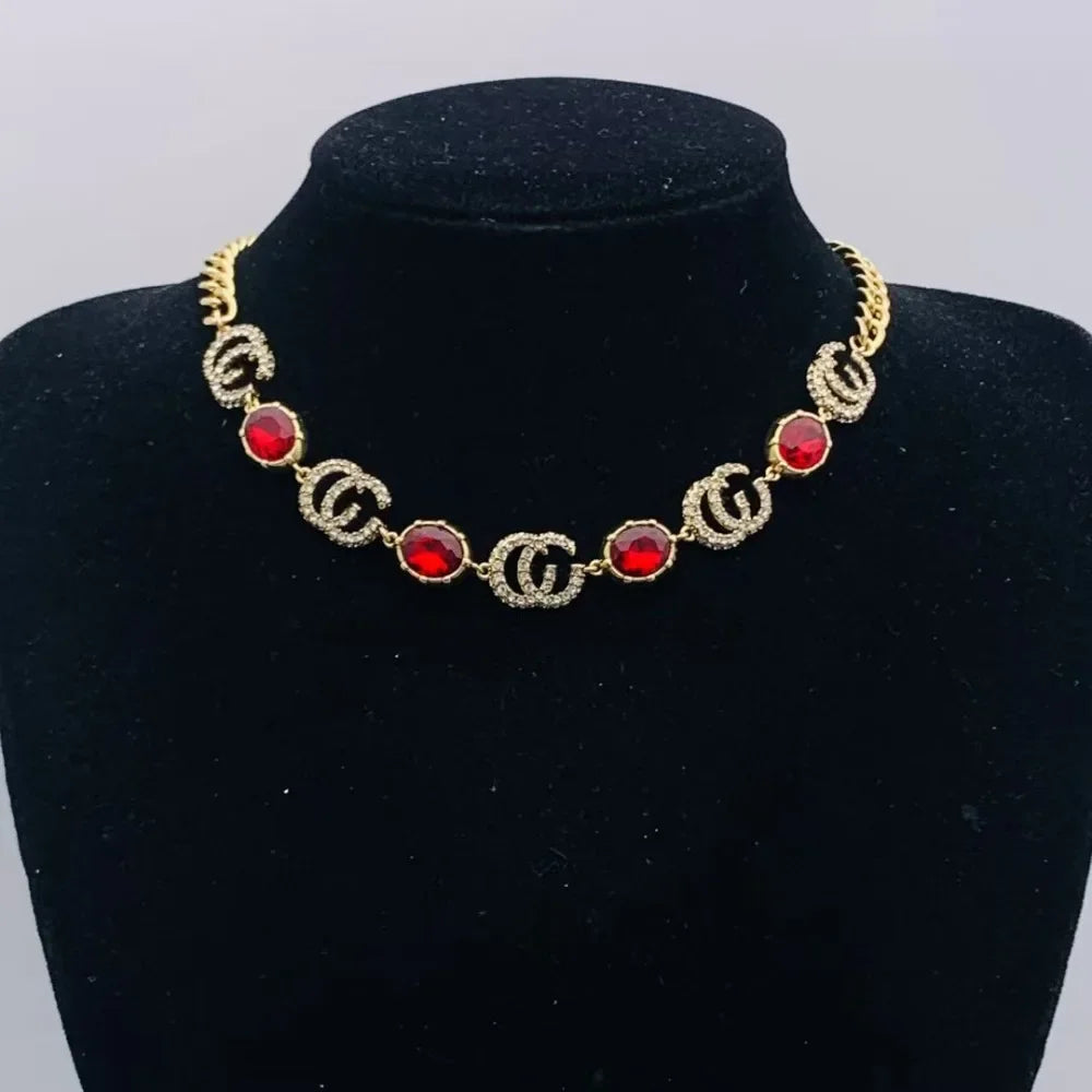2025 New High-end Luxury Letter Necklace Is Suitable for Daily Wear
