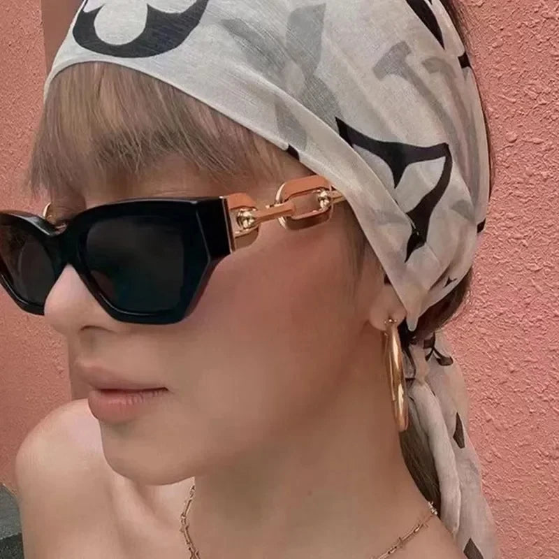 New Fashion Gold Cat Eye Sunglasses Women Designer Glasses Black Sunglasses for Women UV400